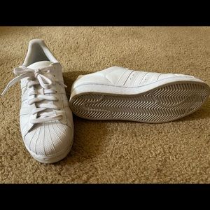 Adidas clamshell gently used sneakers